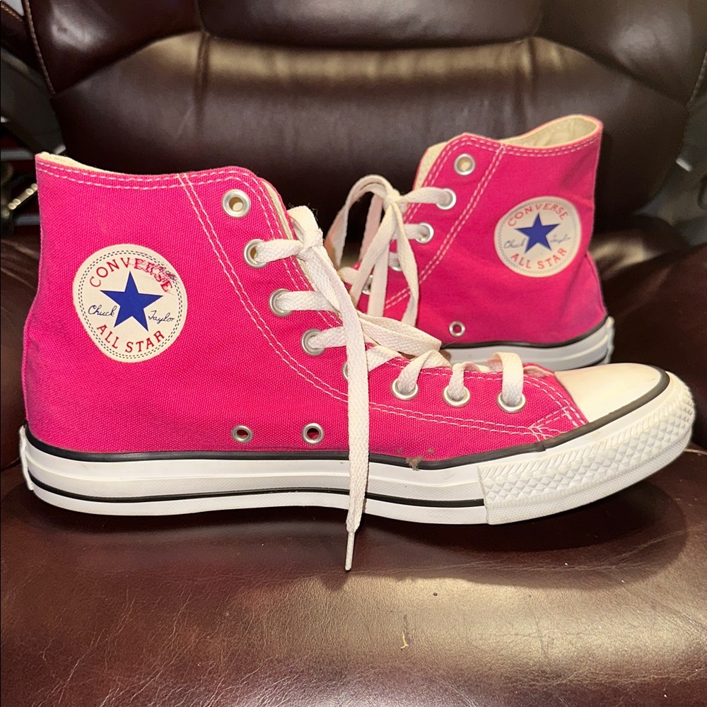 Converse All Star Chuck Taylor High Top Sneakers - Pink